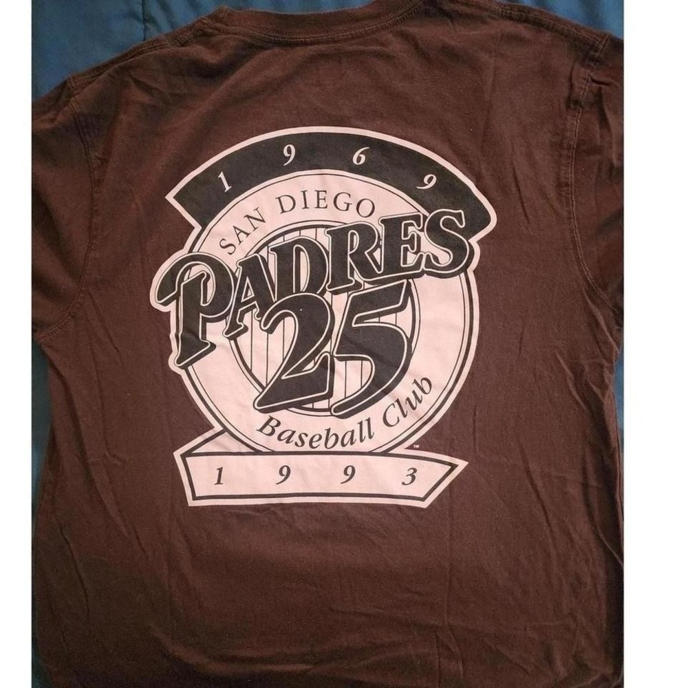 Women's San Diego Padres New Era Vintage style shirt. Size Small Petco Park